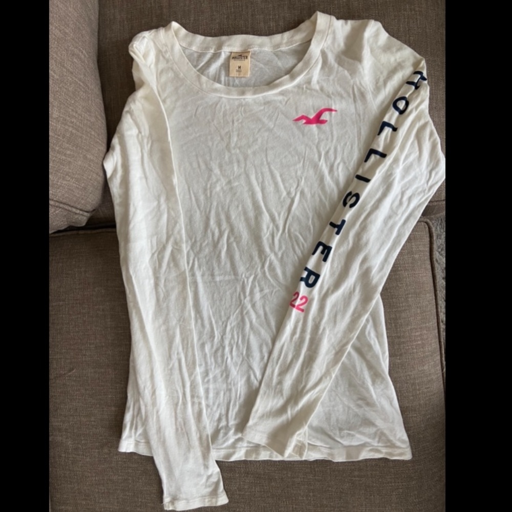 Hollister 100% cotton long sleeve *so soft* size M